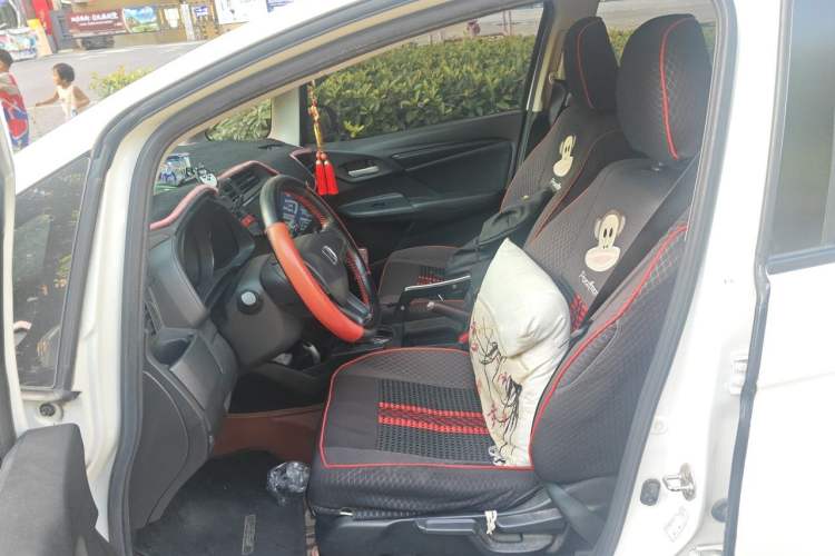 Used Honda Fit 2016 1.5L LX CVT Comfort Model Left Front Seat