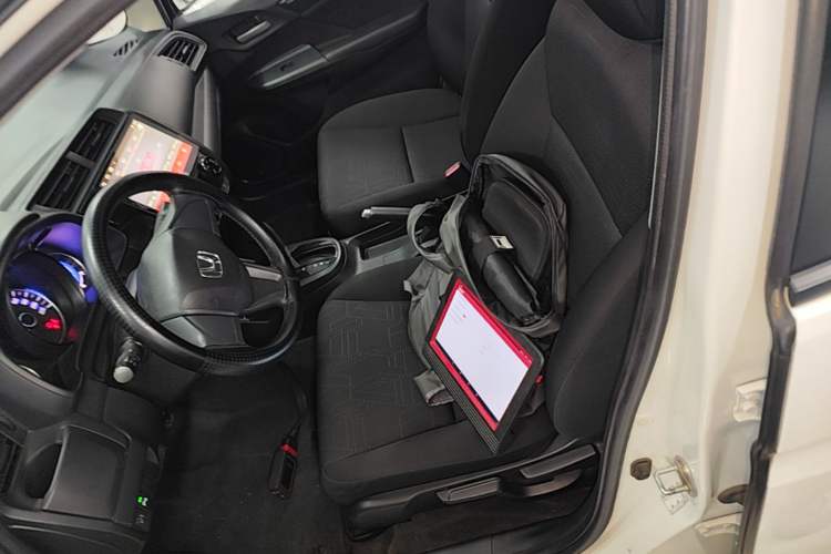 Used Honda Fit 2016 1.5L LXS CVT Comfort Sunroof Version Left Front Seat