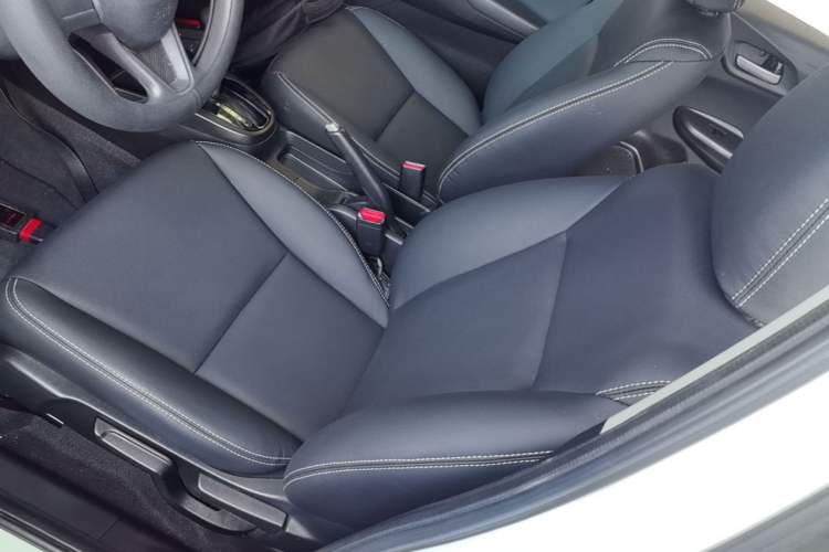 Used Honda Fit 2016 1.5L LXS CVT Comfort Sunroof Version Left Front Seat