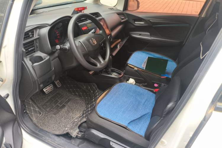 Used Honda Fit 2016 1.5L LX CVT Comfort Model Left Front Seat