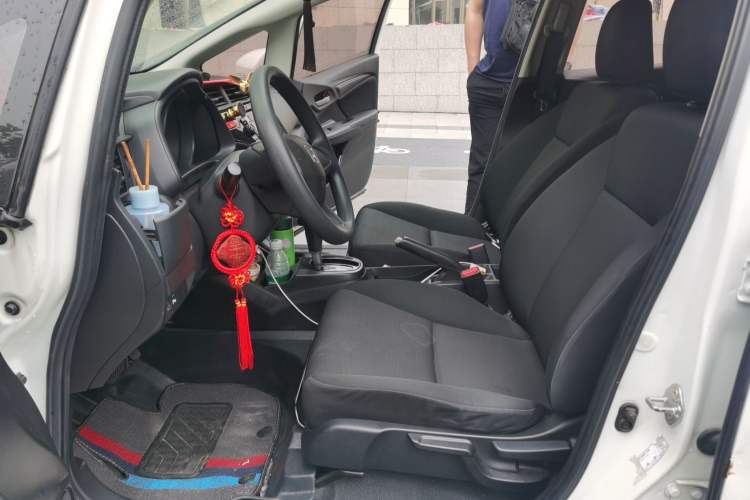 Used Honda Fit 2016 1.5L LXS CVT Comfort Sunroof Version Left Front Seat