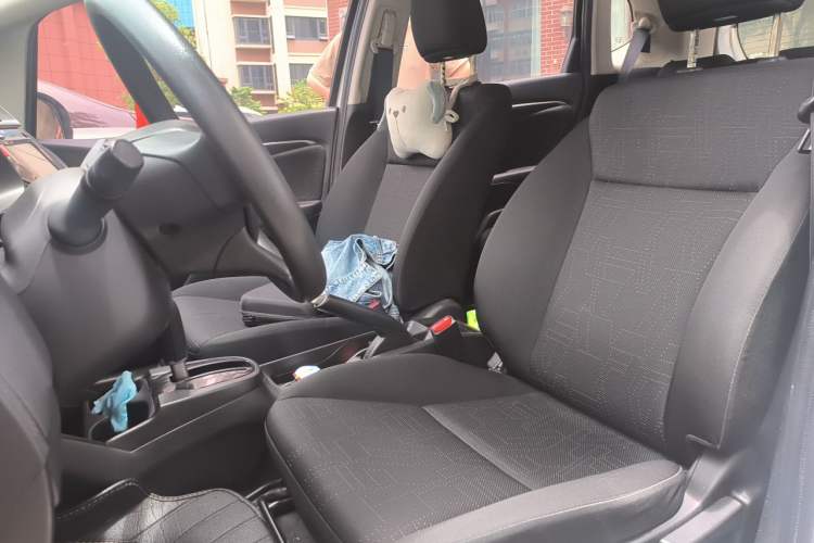 Used Honda Fit 2016 1.5L LXS CVT Comfort Sunroof Version Left Front Seat