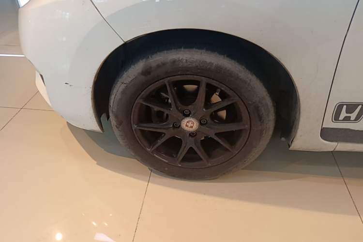 Used Honda Fit 2016 1.5L LXS CVT Comfort Sunroof Version Left Front Wheel Hub
