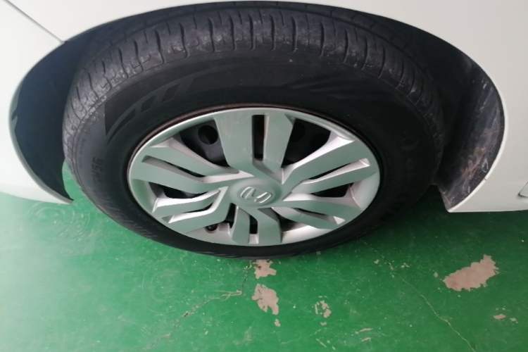 Used Honda Fit 2016 1.5L LXS CVT Comfort Sunroof Version Left Front Wheel Hub