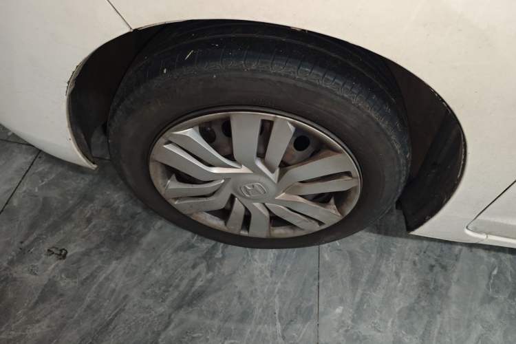 Used Honda Fit 2016 1.5L LX CVT Comfort Model Left Front Wheel Hub