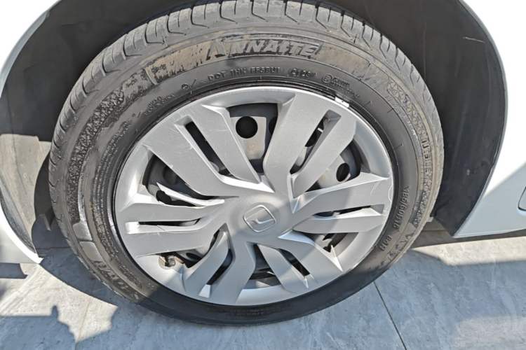 Used Honda Fit 2016 1.5L LXS CVT Comfort Sunroof Version Left Front Wheel Hub