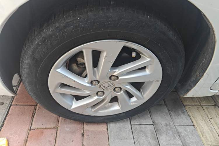 Used Honda Fit 2016 1.5L LXS CVT Comfort Sunroof Version Left Front Wheel Hub