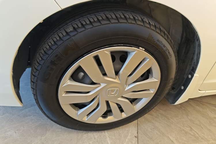 Used Honda Fit 2016 1.5L LXS CVT Comfort Sunroof Version Left Front Wheel Hub
