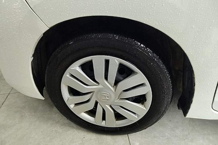Used Honda Fit 2016 1.5L LXS CVT Comfort Sunroof Version Left Front Wheel Hub