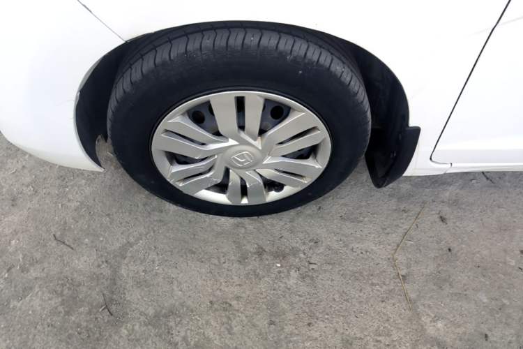 Used Honda Fit 2016 1.5L LXS CVT Comfort Sunroof Version Left Front Wheel Hub