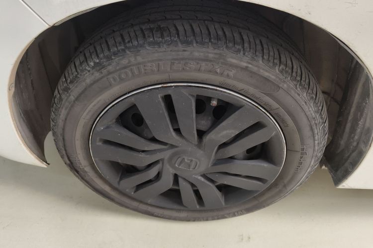 Used Honda Fit 2016 1.5L LX Manual Comfort Model Left Front Wheel Hub