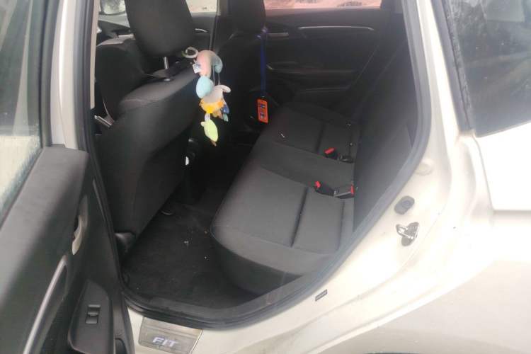 Used Honda Fit 2016 1.5L SE CVT Fashion Model Left Rear Seat