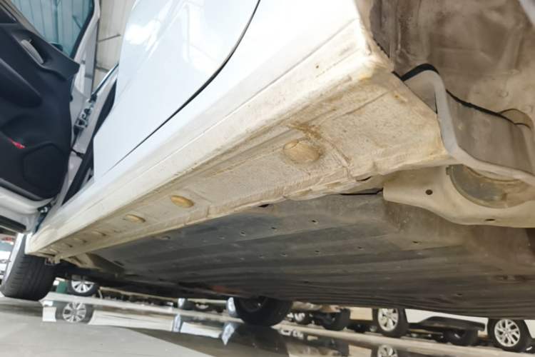 Used Honda Fit 2016 1.5L LXS CVT Comfort Sunroof Version Left Side Sill