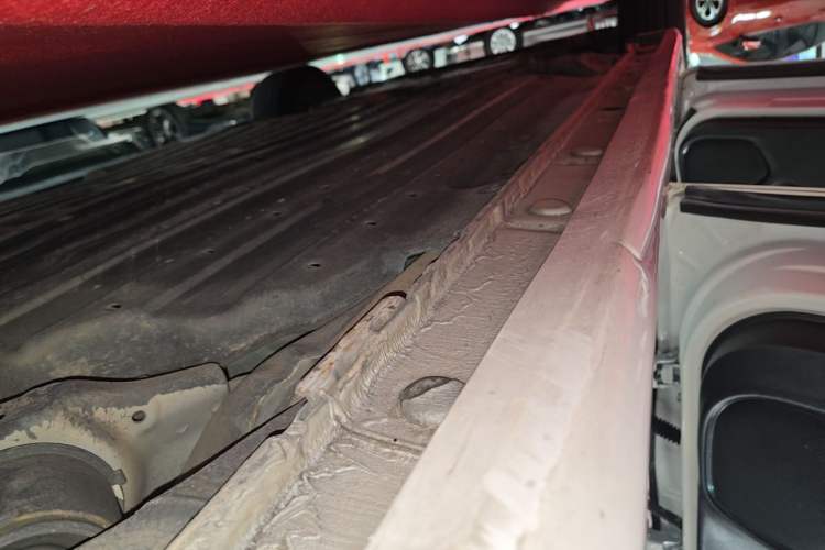 Used Honda Fit 2016 1.5L LX CVT Comfort Model Left Side Sill