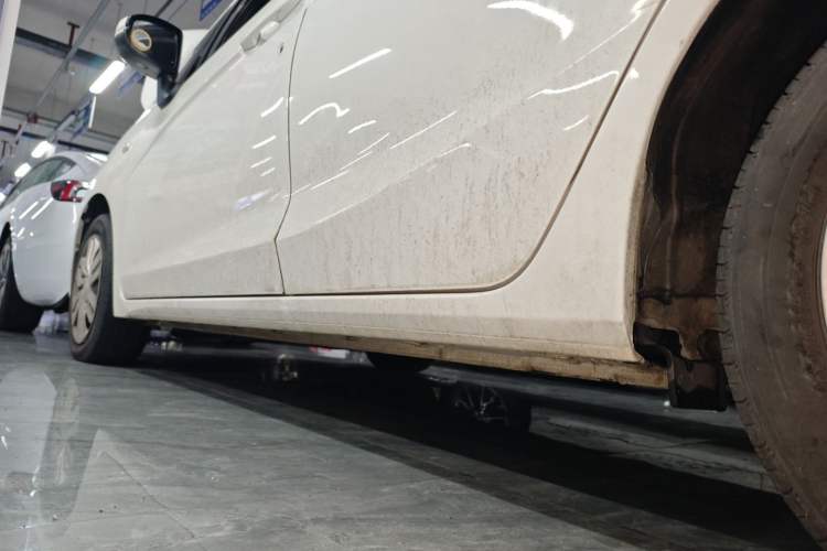 Used Honda Fit 2016 1.5L LX CVT Comfort Model Left Side Sill