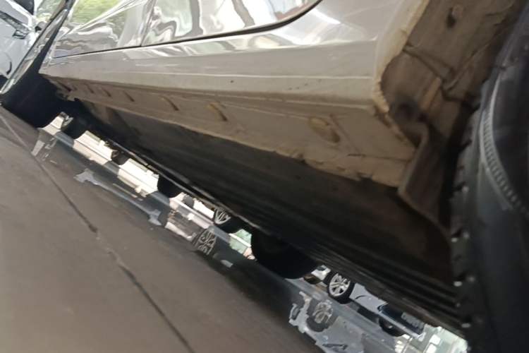 Used Honda Fit 2016 1.5L SE CVT Fashion Model Left Side Sill