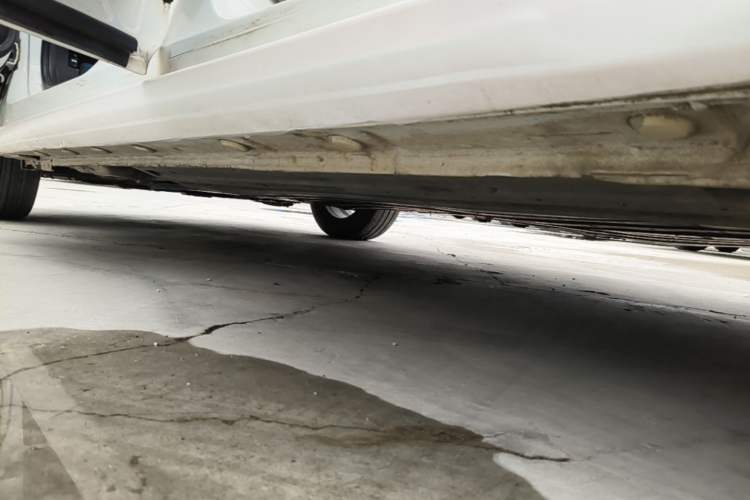 Used Honda Fit 2016 1.5L LX CVT Comfort Model Left Side Sill