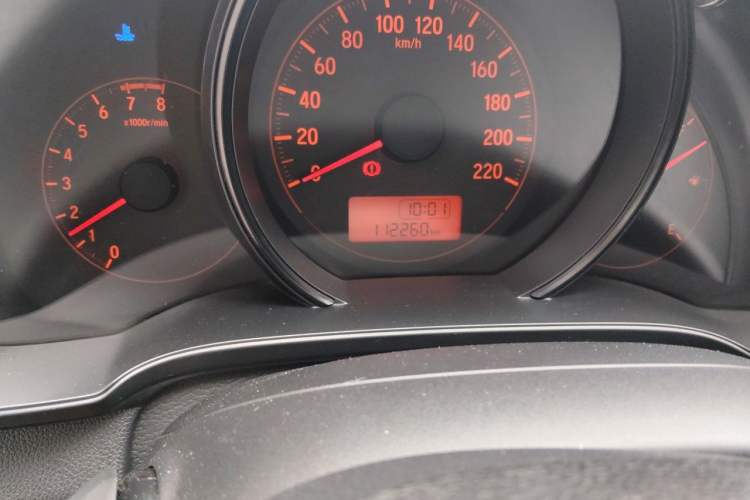 Used Honda Fit 2016 1.5L LX Manual Comfort Model Odometer Close Up