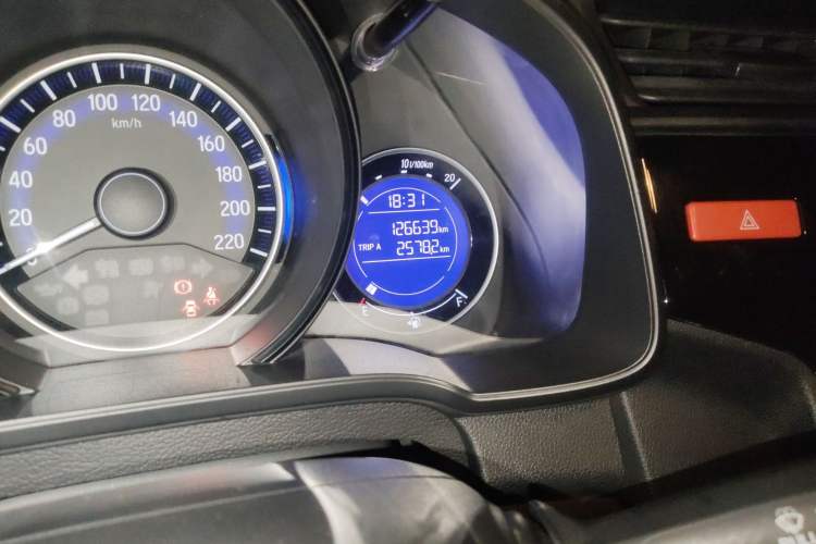 Used Honda Fit 2016 1.5L LXS CVT Comfort Sunroof Version Odometer Close Up