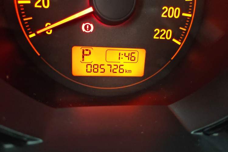Used Honda Fit 2016 1.5L LX CVT Comfort Model Odometer Close Up