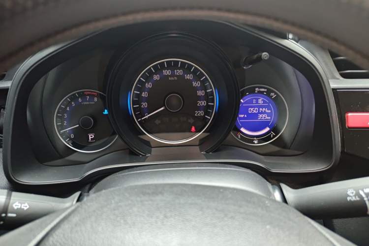 Used Honda Fit 2016 1.5L LXS CVT Comfort Sunroof Version Odometer Close Up