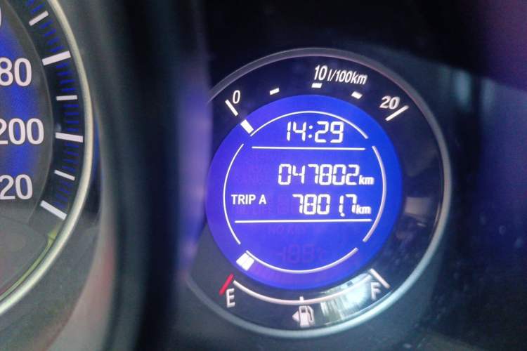 Used Honda Fit 2016 1.5L LXS CVT Comfort Sunroof Version Odometer Close Up