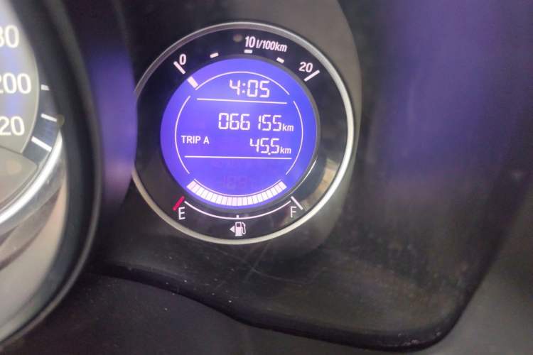 Used Honda Fit 2016 1.5L LXS CVT Comfort Sunroof Version Odometer Close Up