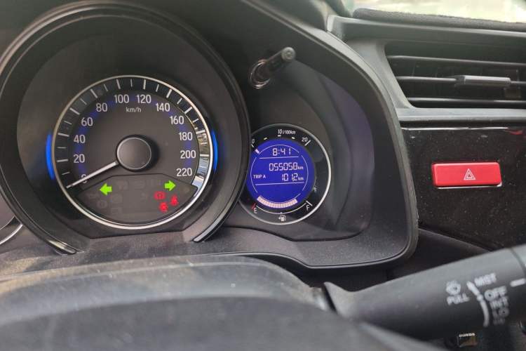 Used Honda Fit 2016 1.5L LXS CVT Comfort Sunroof Version Odometer Close Up