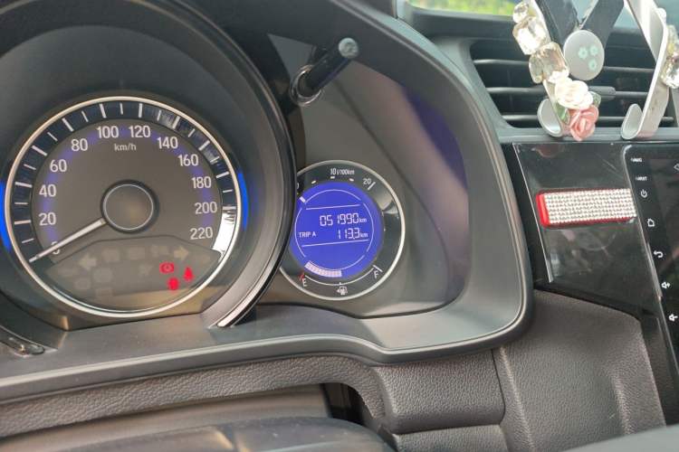 Used Honda Fit 2016 1.5L LXS CVT Comfort Sunroof Version Odometer Close Up