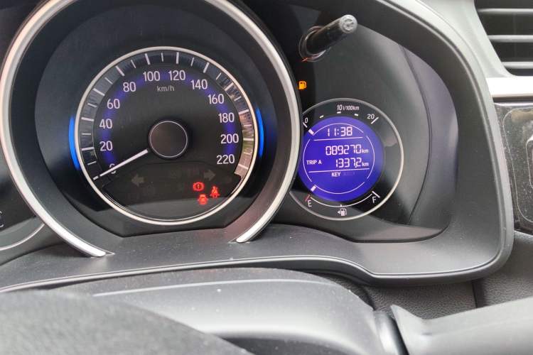 Used Honda Fit 2016 1.5L EX CVT Elite Edition Odometer Close Up