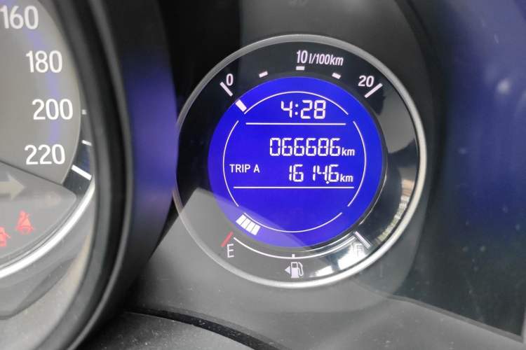 Used Honda Fit 2016 1.5L LXS CVT Comfort Sunroof Version Odometer Close Up