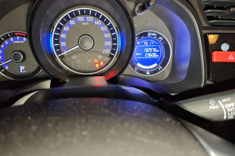 Used Honda Fit 2016 1.5L LXS CVT Comfort Sunroof Version Odometer Close Up