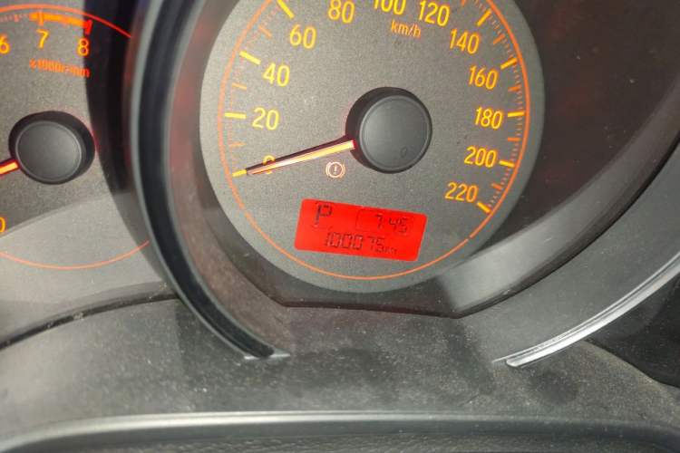 Used Honda Fit 2016 1.5L LX CVT Comfort Model Odometer Close Up