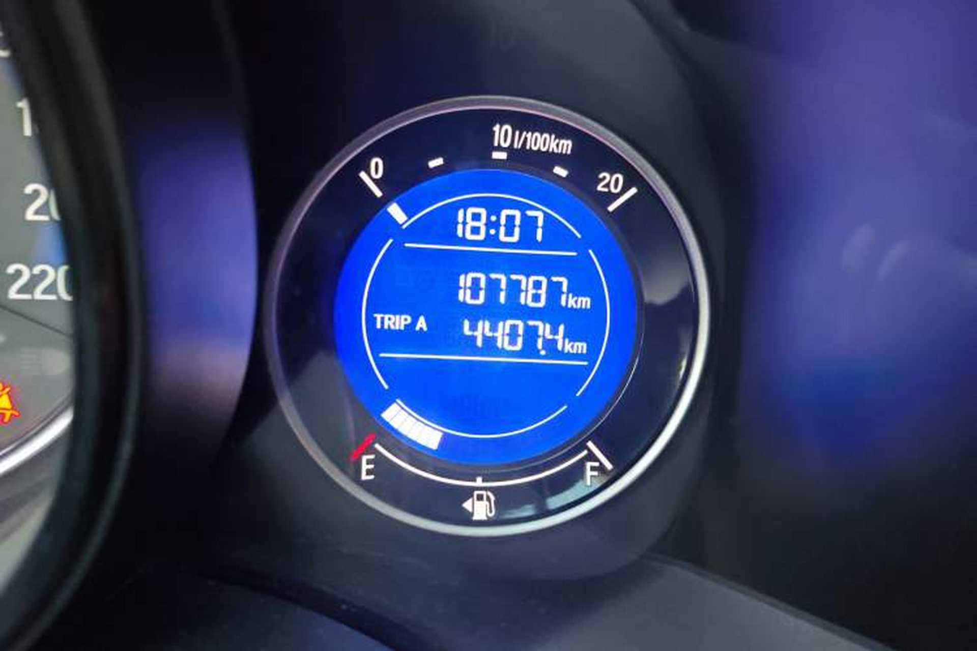 Used Honda Fit 2016 1.5L LXS CVT Comfort Sunroof Version Odometer Close Up