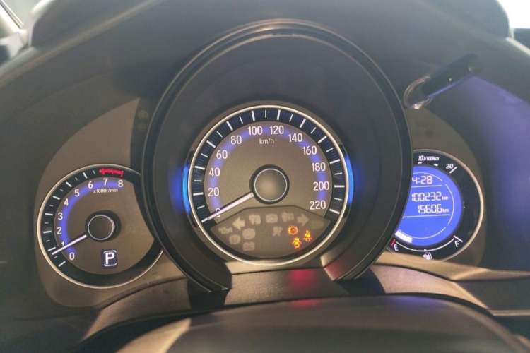 Used Honda Fit 2016 1.5L LXS CVT Comfort Sunroof Version Odometer Close Up