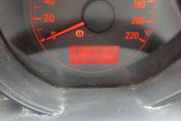 Used Honda Fit 2016 1.5L LX CVT Comfort Model Odometer Close Up