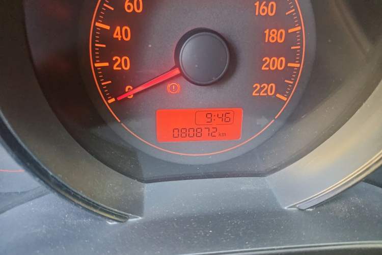 Used Honda Fit 2016 1.5L LX Manual Comfort Model Odometer Close Up