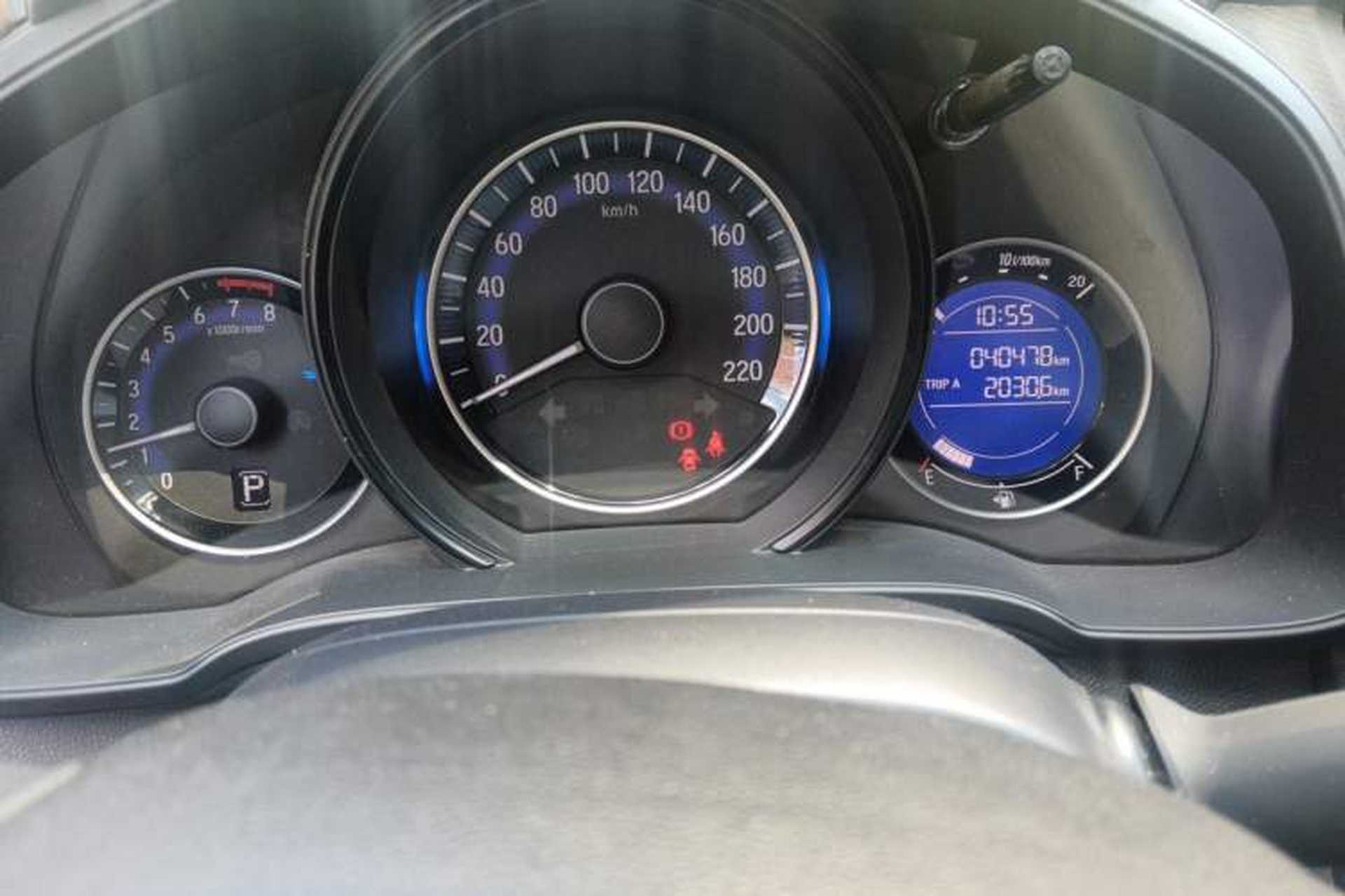 Used Honda Fit 2016 1.5L LXS CVT Comfort Sunroof Version Odometer Close Up