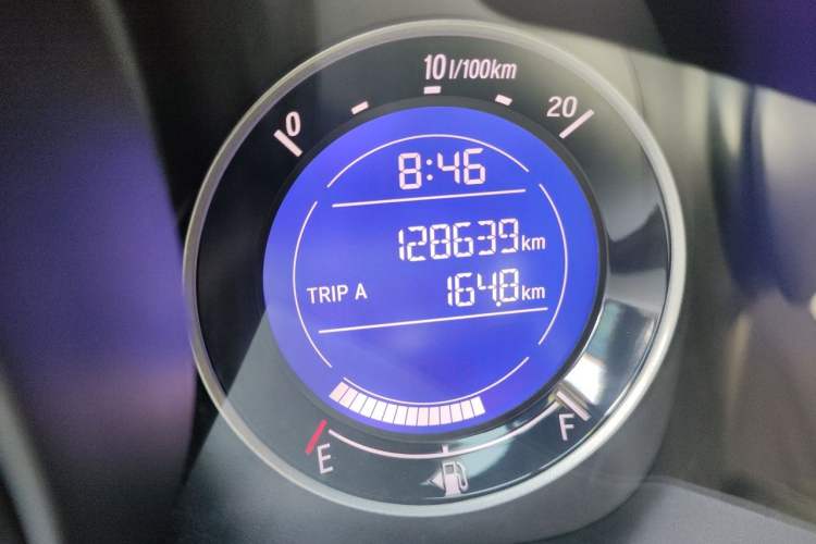 Used Honda Fit 2016 1.5L LXS CVT Comfort Sunroof Version Odometer Close Up