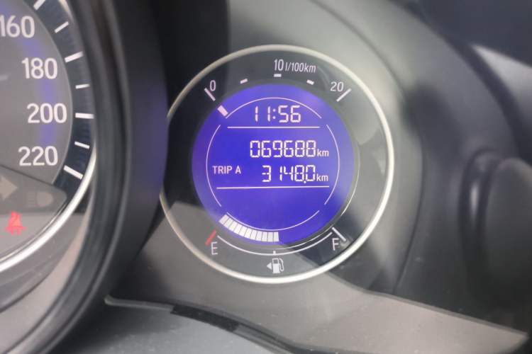 Used Honda Fit 2016 1.5L LXS CVT Comfort Sunroof Version Odometer Close Up