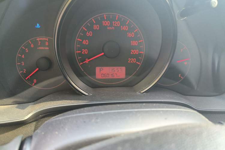 Used Honda Fit 2016 1.5L LX CVT Comfort Model Odometer Close Up