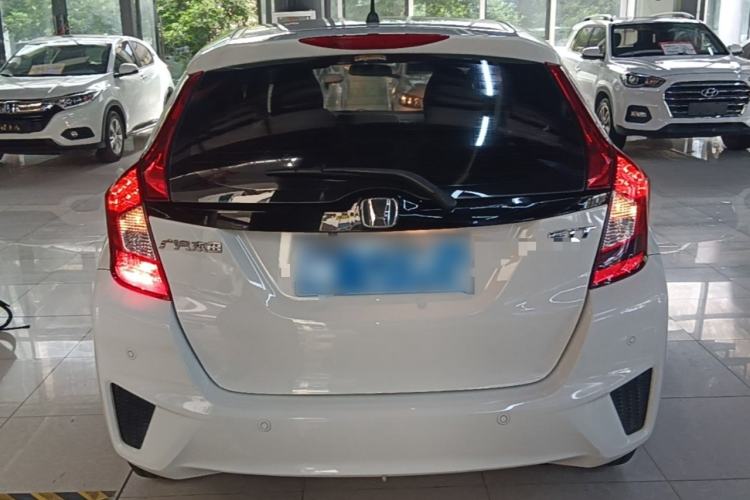 Used Honda Fit 2016 1.5L SE CVT Fashion Model Rear