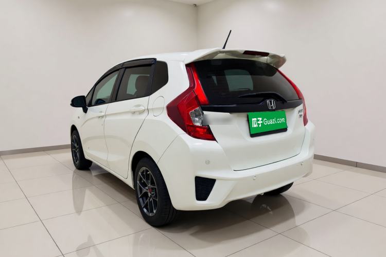 Used Honda Fit 2016 1.5L LXS CVT Comfort Sunroof Version Rear Left 45 Deg