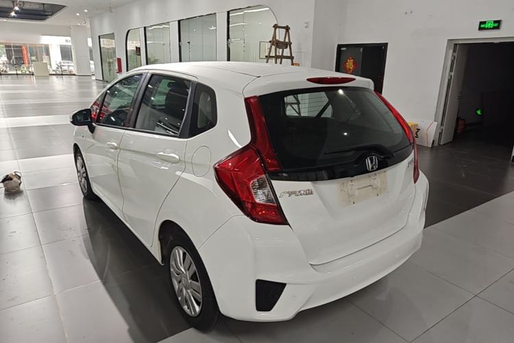 Used Honda Fit 2016 1.5L LX CVT Comfort Model Rear Left 45 Deg