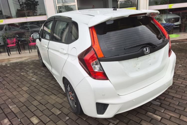 Used Honda Fit 2016 1.5L LXS CVT Comfort Sunroof Version Rear Left 45 Deg