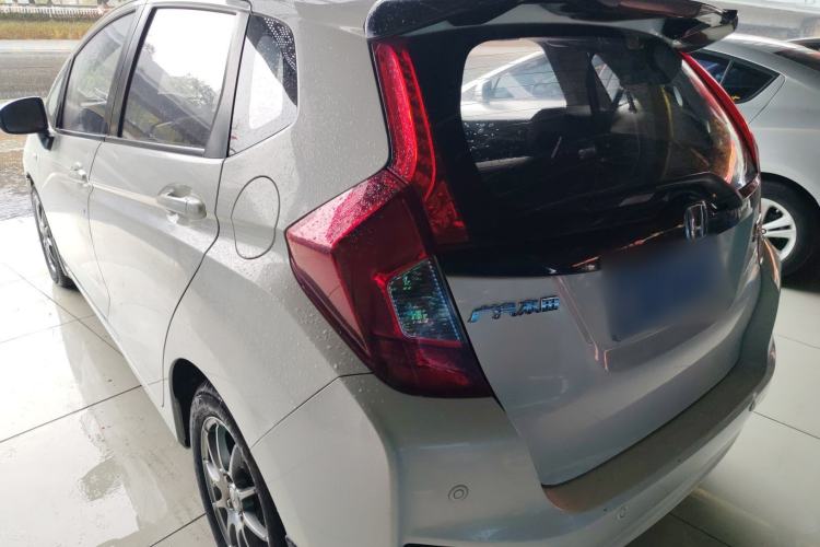 Used Honda Fit 2016 1.5L LXS CVT Comfort Sunroof Version Rear Left 45 Deg