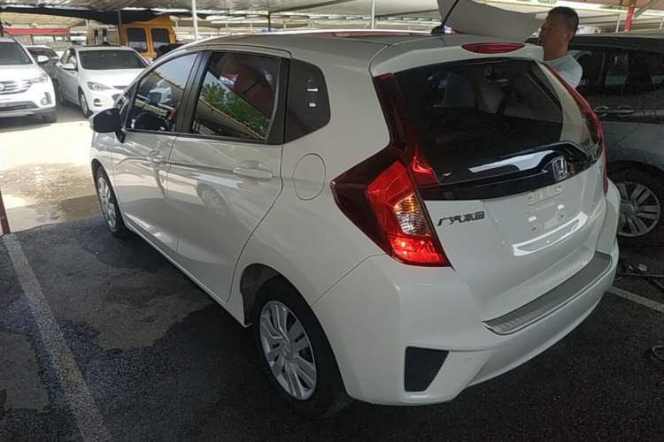 Used Honda Fit 2016 1.5L LX CVT Comfort Model Rear Left 45 Deg