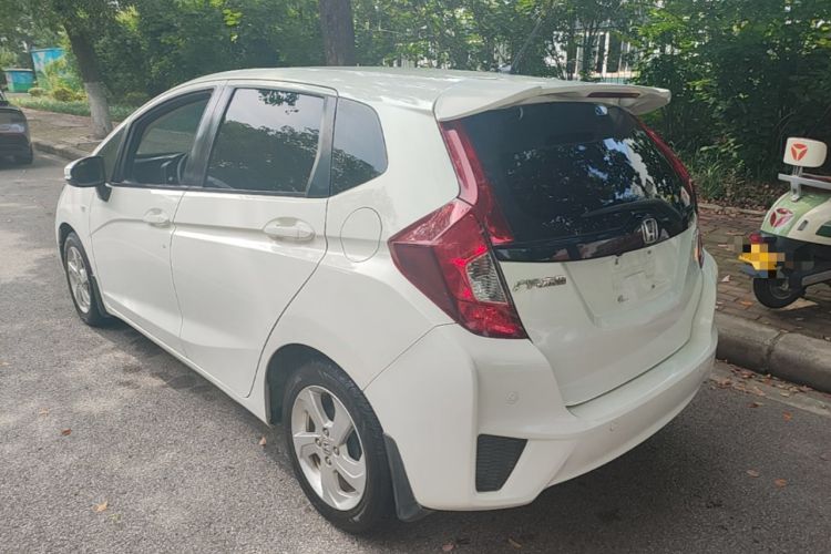 Used Honda Fit 2016 1.5L LXS CVT Comfort Sunroof Version Rear Left 45 Deg
