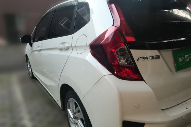 Used Honda Fit 2016 1.5L LXS CVT Comfort Sunroof Version Rear Left 45 Deg