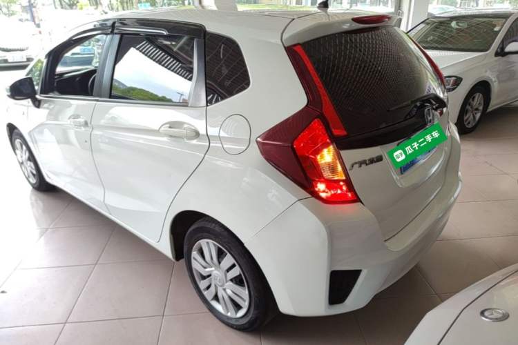 Used Honda Fit 2016 1.5L LX Manual Comfort Model Rear Left 45 Deg